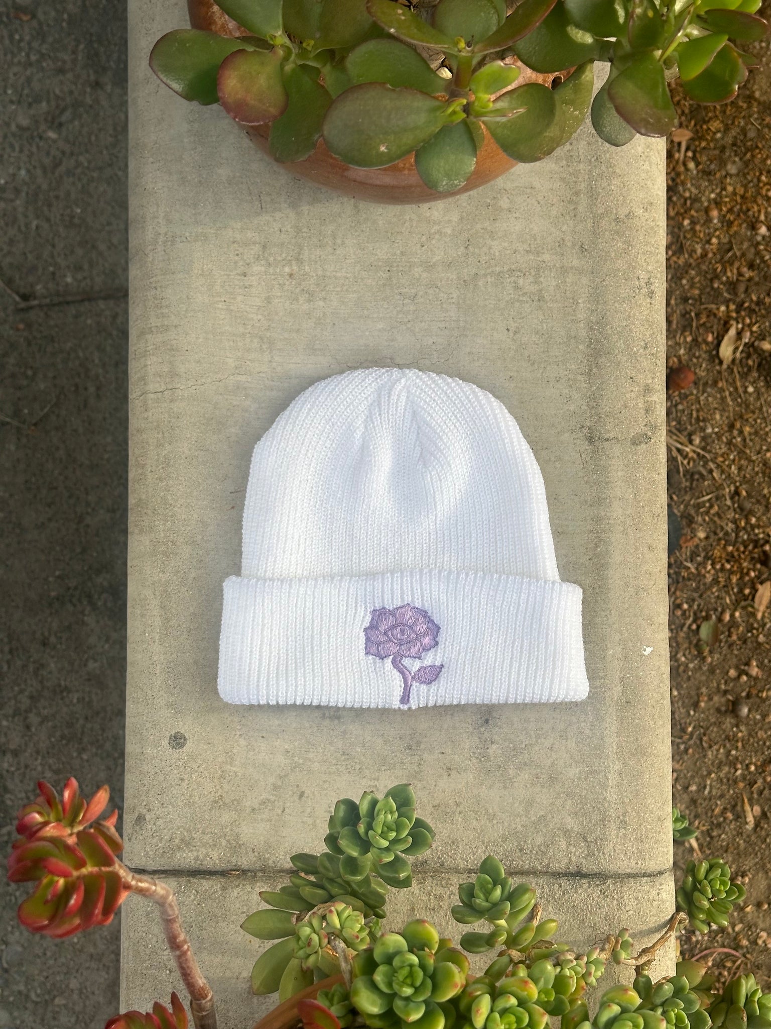 Swis Flower Waffle Knit Beanie (White/ Lavender)