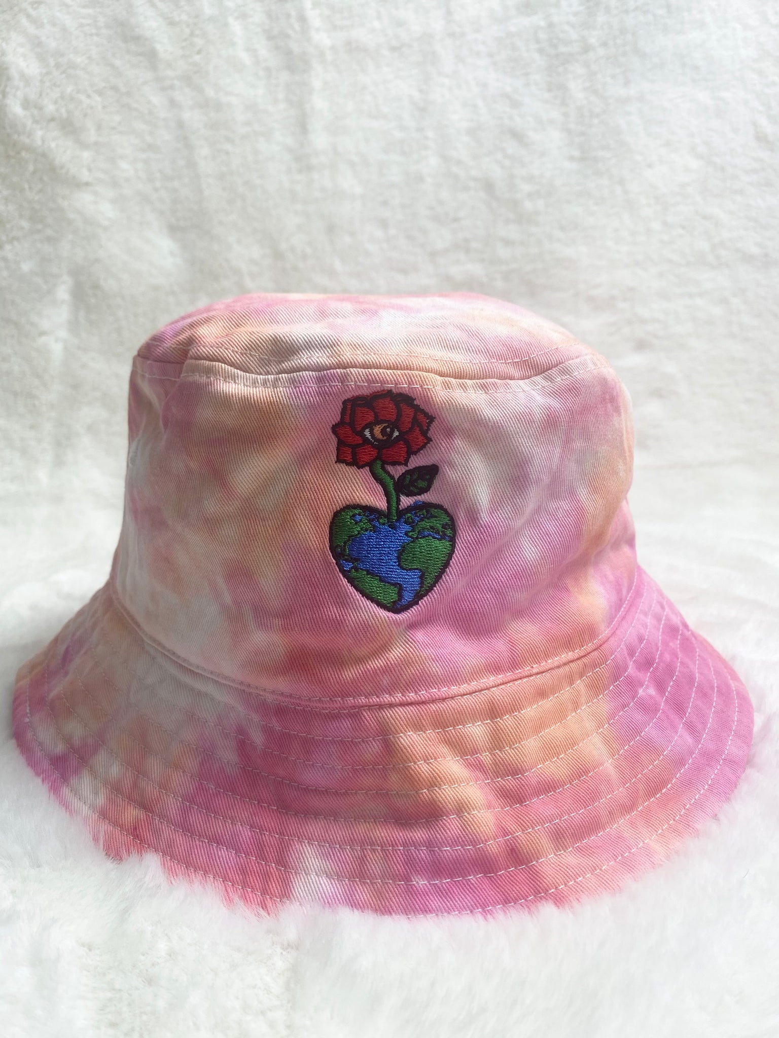 Swis Tie Dye Bucket Hat (Peach Punch)